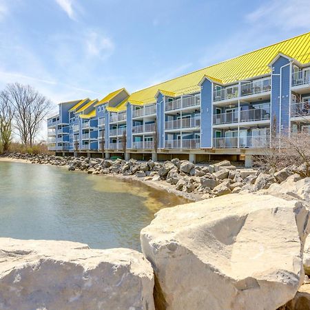 Cozy Lakefront Middle Bass Retreat With Balcony Put-in-Bay Eksteriør billede