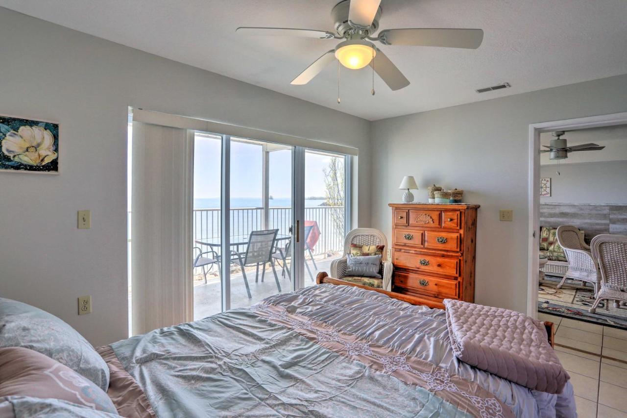 Cozy Lakefront Middle Bass Retreat With Balcony Put-in-Bay Eksteriør billede